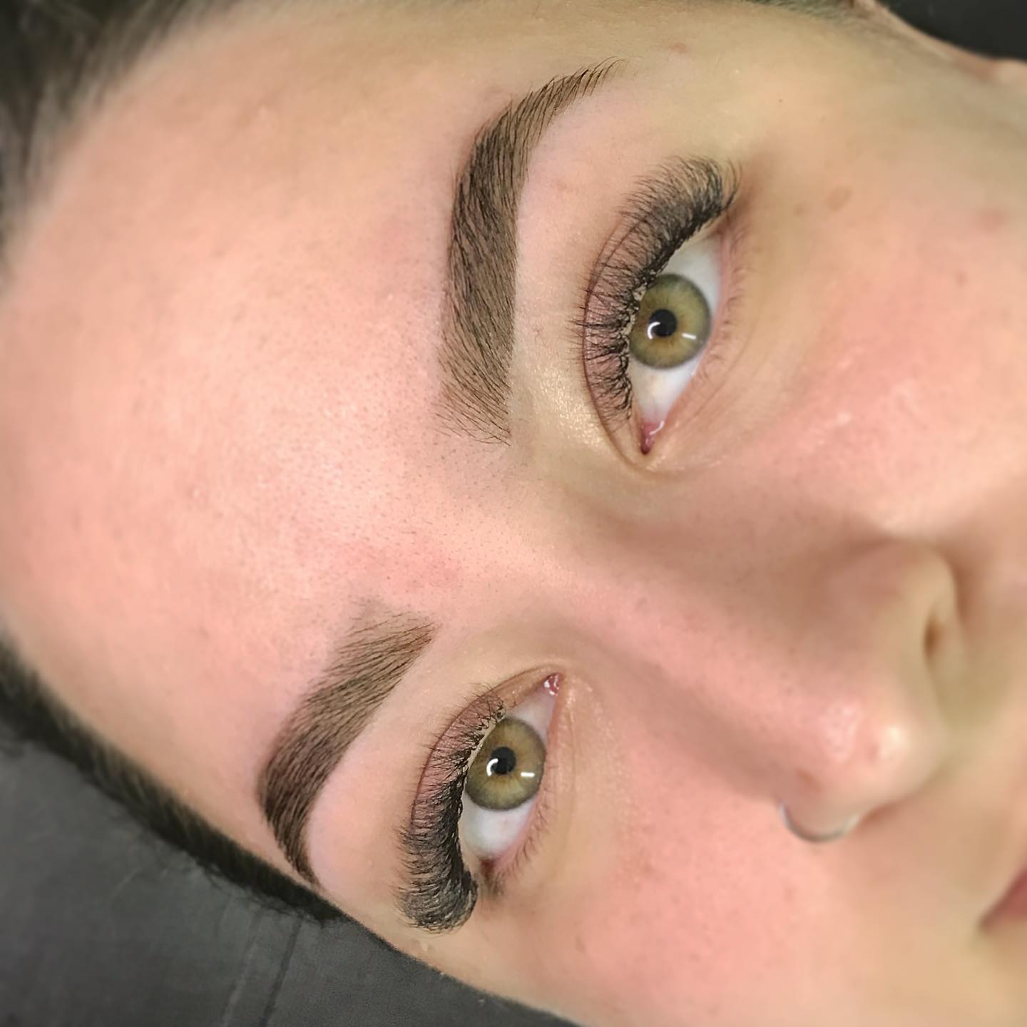 Design de sobrancelhas